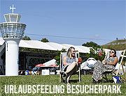 Sommer in der Stadt: Urlaubsfeeling pur im Besucherpark des Münchner Flughafens (©Foto: Martin Schmitz)